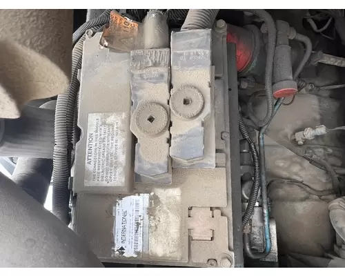 INTERNATIONAL 4900 ECM