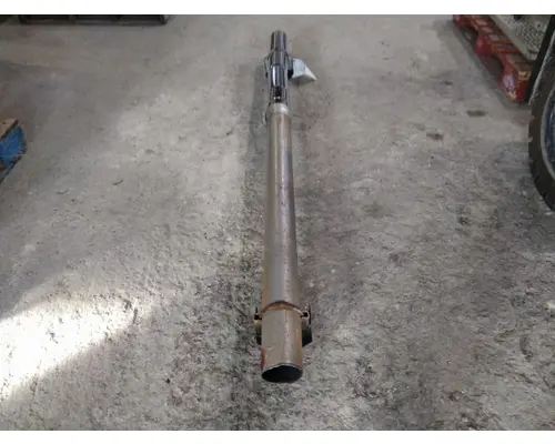 INTERNATIONAL 4900 EXHAUST PIPE