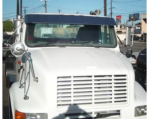 INTERNATIONAL 4900 EXTERIOR SUN VISOR