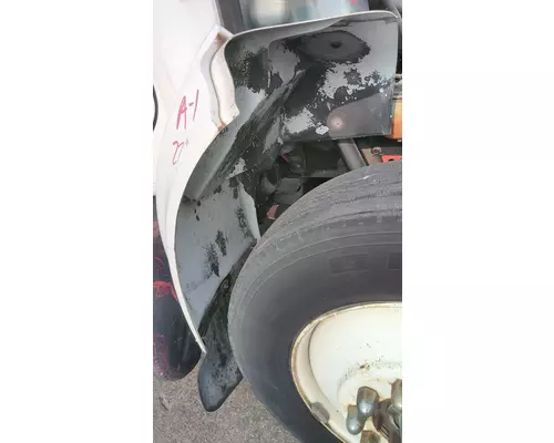 INTERNATIONAL 4900 FENDER EXTENSION