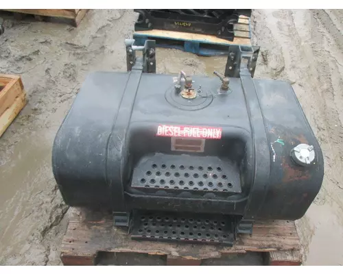 INTERNATIONAL 4900 FUEL TANK