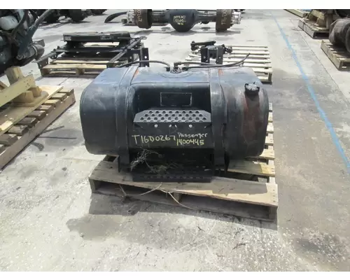 INTERNATIONAL 4900 FUEL TANK