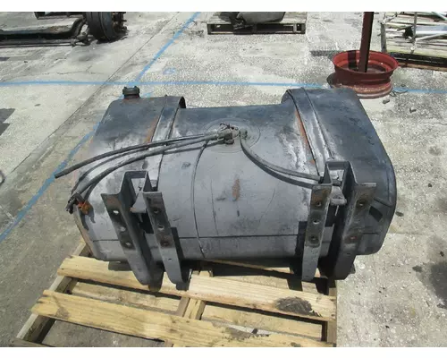 INTERNATIONAL 4900 FUEL TANK