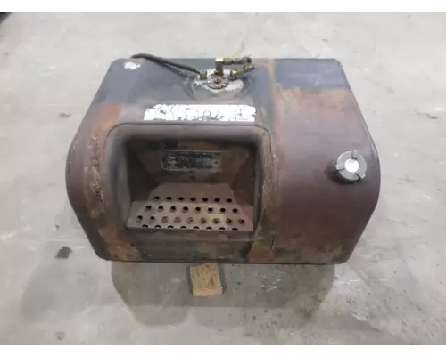 INTERNATIONAL 4900 FUEL TANK