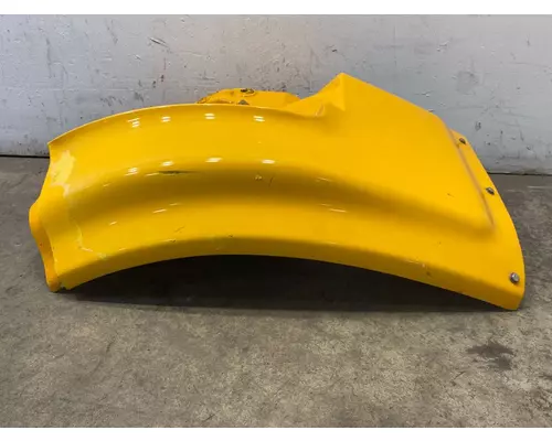 INTERNATIONAL 4900 Fender Extension
