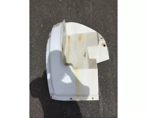 INTERNATIONAL 4900 Fender Extension