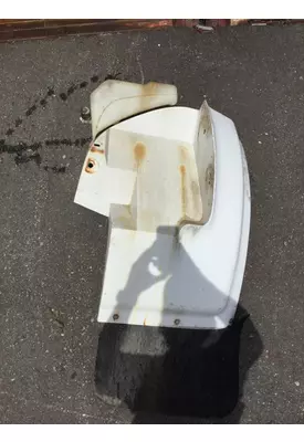 INTERNATIONAL 4900 Fender Extension
