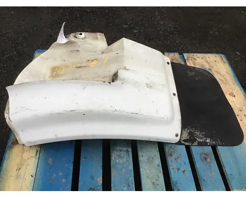 INTERNATIONAL 4900 Fender Extension