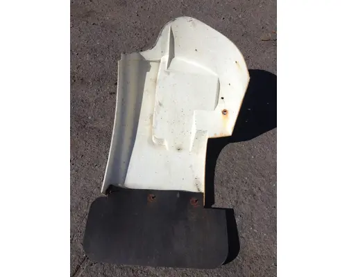 INTERNATIONAL 4900 Fender Extension