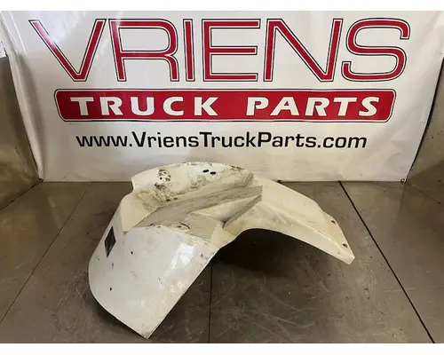 INTERNATIONAL 4900 Fender Extension