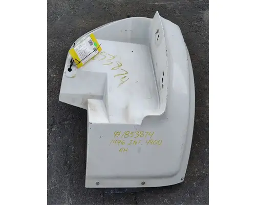 INTERNATIONAL 4900 Fender Extension