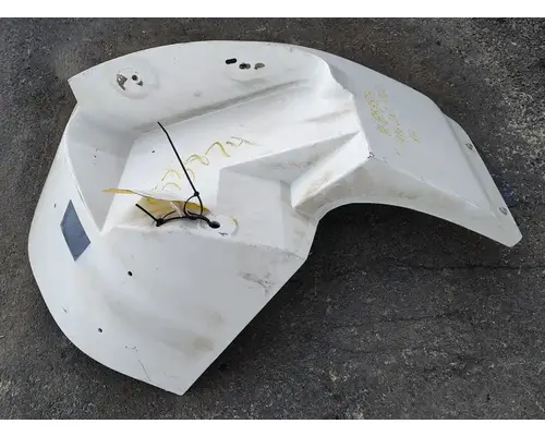 INTERNATIONAL 4900 Fender Extension