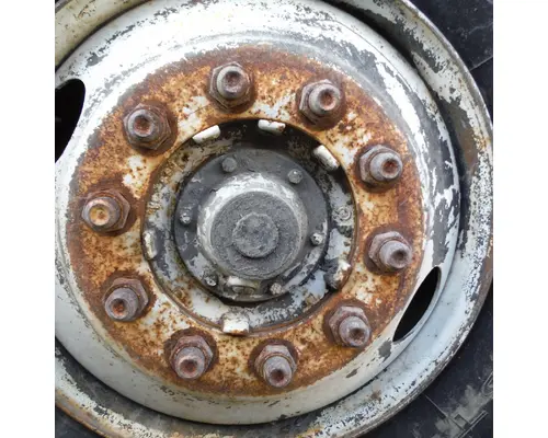 INTERNATIONAL 4900 Front Axle I Beam