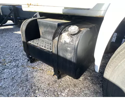 INTERNATIONAL 4900 Fuel Tank