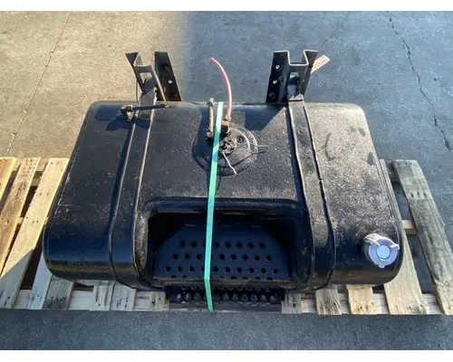 INTERNATIONAL 4900 Fuel Tank