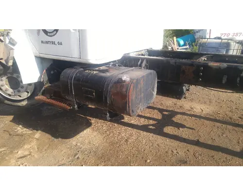 INTERNATIONAL 4900 Fuel Tank