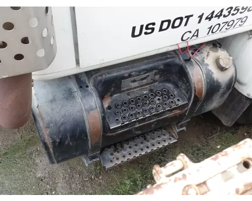 INTERNATIONAL 4900 Fuel Tank