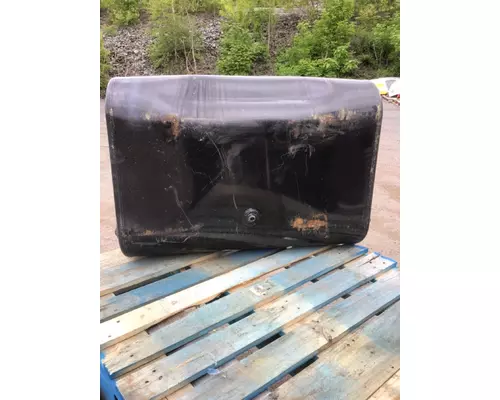 INTERNATIONAL 4900 Fuel Tank