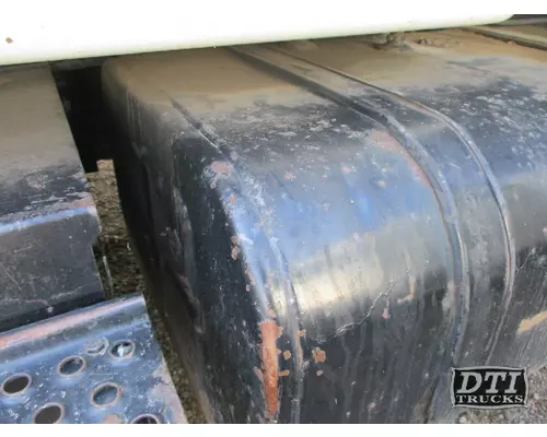 INTERNATIONAL 4900 Fuel Tank