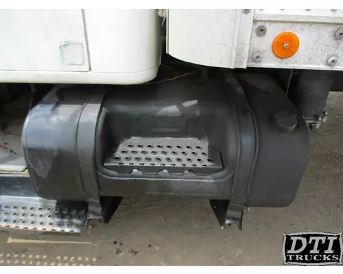 INTERNATIONAL 4900 Fuel Tank