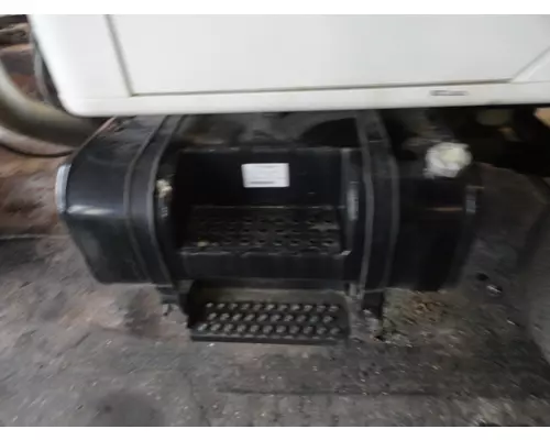 INTERNATIONAL 4900 Fuel Tank