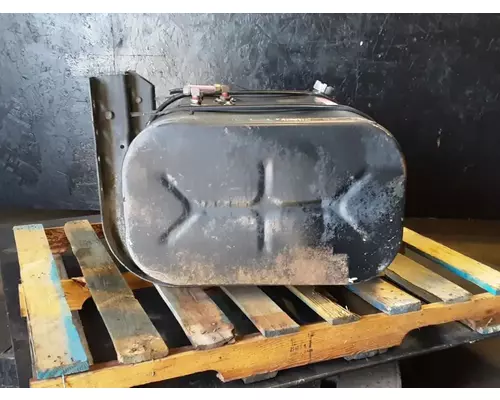 INTERNATIONAL 4900 Fuel Tank