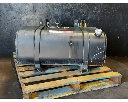 INTERNATIONAL 4900 Fuel Tank