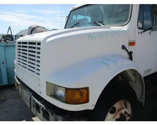 INTERNATIONAL 4900 HOOD