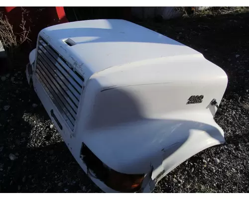 INTERNATIONAL 4900 Hood
