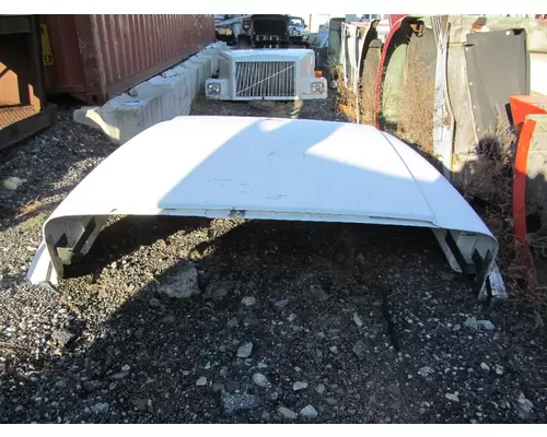 INTERNATIONAL 4900 Hood