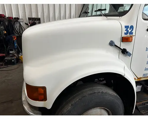 INTERNATIONAL 4900 Hood