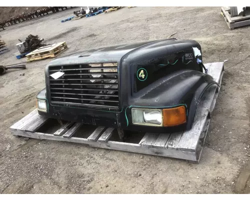 INTERNATIONAL 4900 Hood