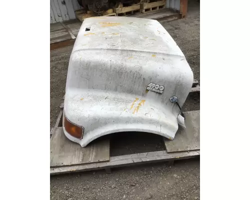 INTERNATIONAL 4900 Hood