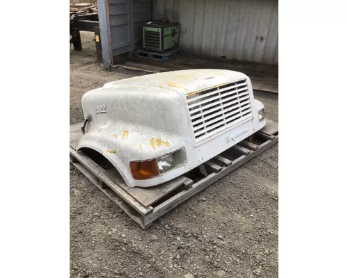 INTERNATIONAL 4900 Hood