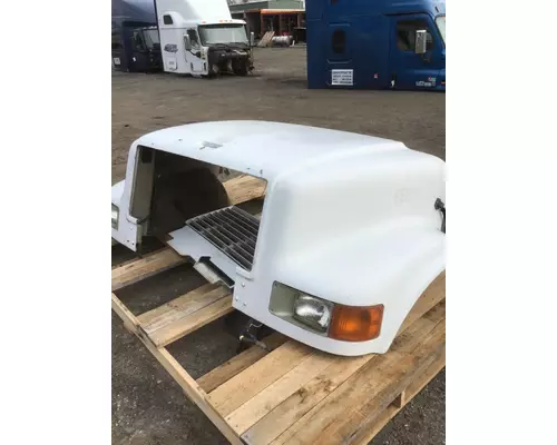 INTERNATIONAL 4900 Hood
