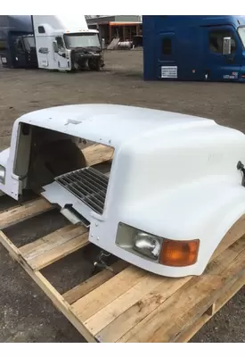 INTERNATIONAL 4900 Hood