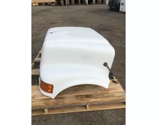 INTERNATIONAL 4900 Hood