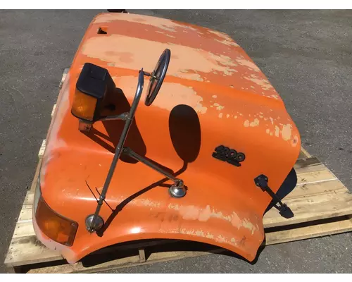 INTERNATIONAL 4900 Hood