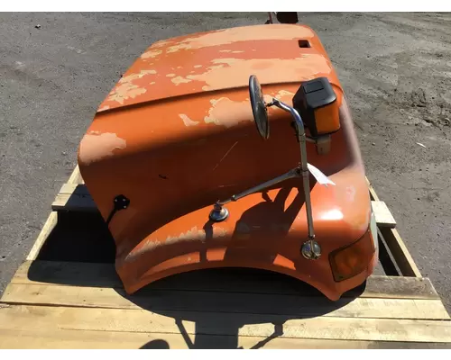 INTERNATIONAL 4900 Hood