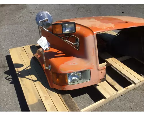 INTERNATIONAL 4900 Hood