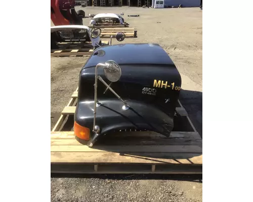 INTERNATIONAL 4900 Hood