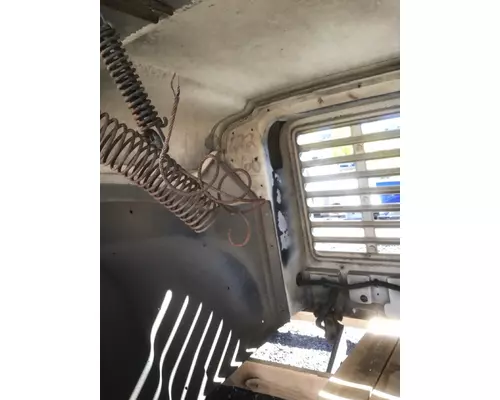 INTERNATIONAL 4900 Hood