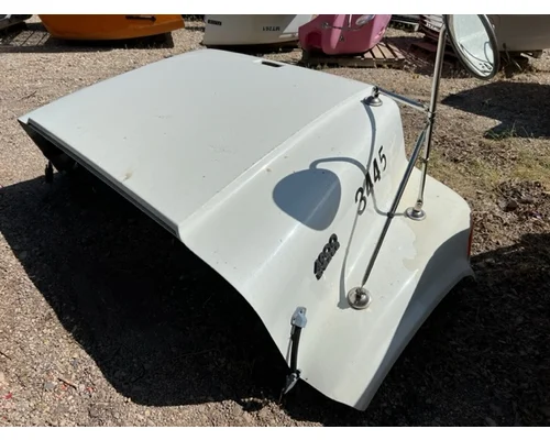 INTERNATIONAL 4900 Hood