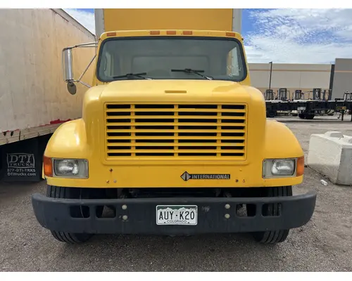 INTERNATIONAL 4900 Hood