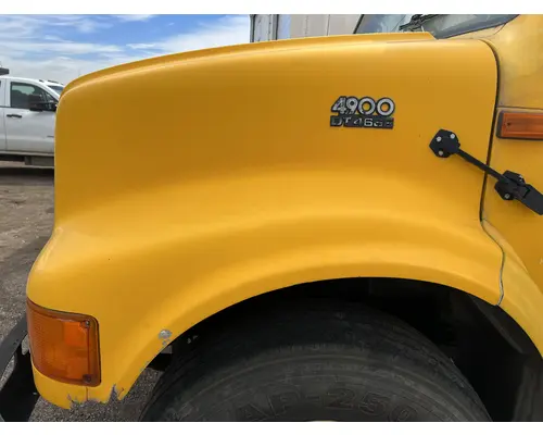 INTERNATIONAL 4900 Hood