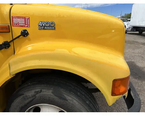 INTERNATIONAL 4900 Hood