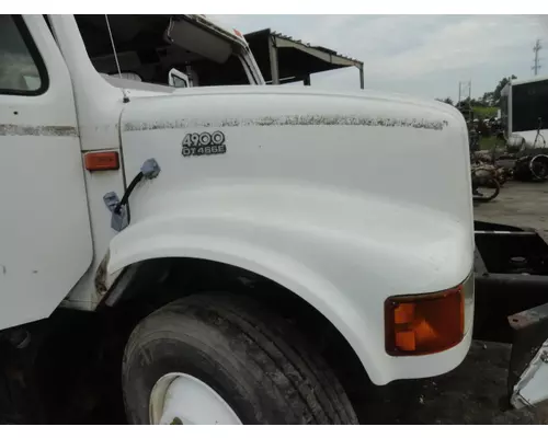 INTERNATIONAL 4900 Hood