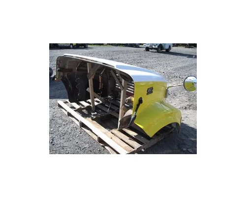 INTERNATIONAL 4900 Hood