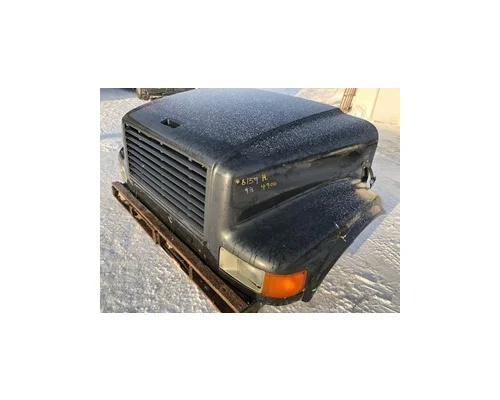 INTERNATIONAL 4900 Hood