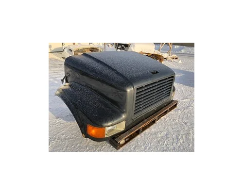 INTERNATIONAL 4900 Hood